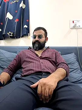 Snapshot of Fun_Guuy chatting on January 17, 2026, 6:55 pm Fun Guuy online show from January 17, 2026, 6:55 pm