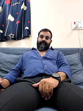 Snapshot of Fun_Guuy chatting on February 4, 2026, 5:52 pm Fun Guuy online show from February 4, 2026, 5:52 pm