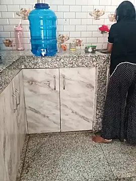 Saroj-Shah online show from October 18, 2025, 5:20 am