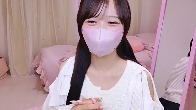 Snapshot of HANApipi chatting on February 20, 2026, 1:57 am HANApipi online show from February 20, 2026, 1:57 am