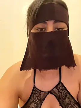 Snapshot of Lalou chatting on October 22, 2025, 9:31 am Lalou online show from October 22, 2025, 9:31 am