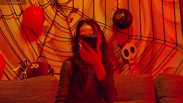 hailey peach online show from October 29, 2025, 5:56 pm