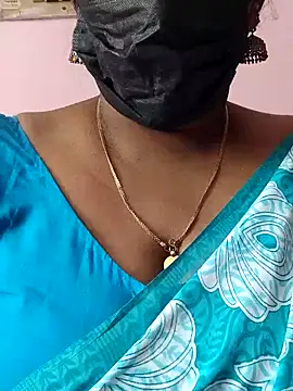 mallu-sumi online show from April 27, 2026, 6:44 am