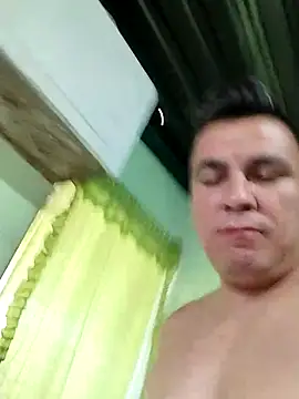 Snapshot of caramelodechile chatting on May 24, 2026, 3:23 pm caramelodechile online show from May 24, 2026, 3:23 pm