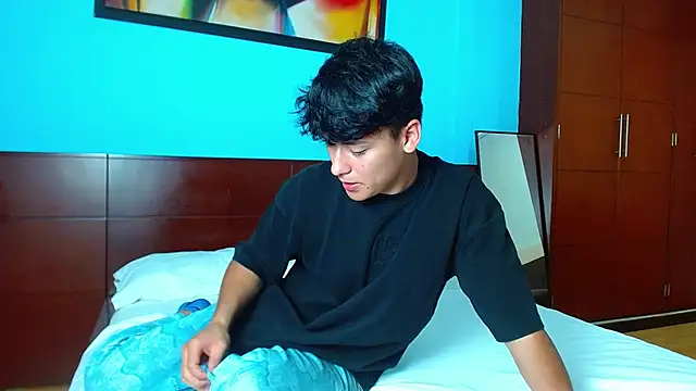 LiamEvans 0 online show from January 31, 2025, 7:18 pm