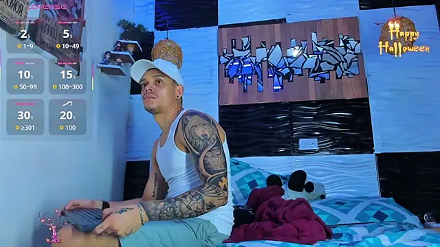 Friendsofeverything  online show from November 11, 2025, 11:20 pm