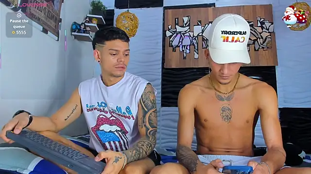 Friendsofeverything  online show from November 21, 2025, 12:48 pm