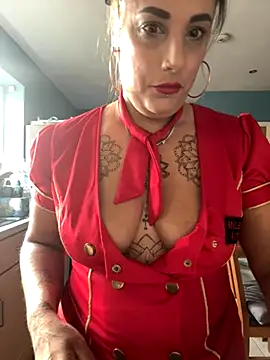 Ivy-Belle online show from September 30, 2025, 8:20 am