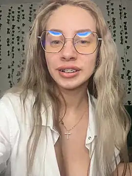 Kitty Katrine online show from February 21, 2025, 2:06 pm