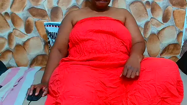 Snapshot of AfricanBigAssxx98 chatting on November 4, 2025, 3:49 pm AfricanBigAssxx98 online show from November 4, 2025, 3:49 pm