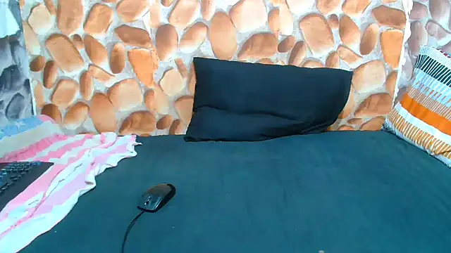 Snapshot of AfricanBigAssxx98 chatting on November 5, 2025, 8:23 pm AfricanBigAssxx98 online show from November 5, 2025, 8:23 pm