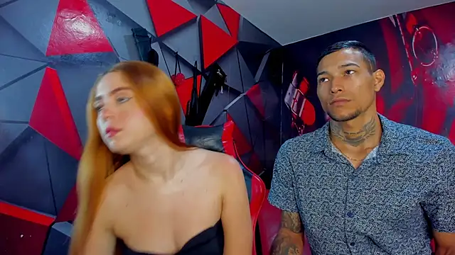 Hana and Zeta online show from December 18, 2025, 12:31 pm