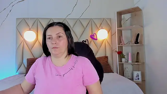 Snapshot of angelswets chatting on February 28, 2026, 2:28 pm angelswets online show from February 28, 2026, 2:28 pm