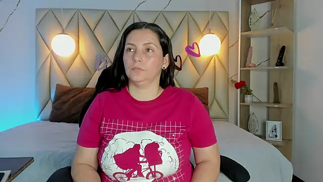 Snapshot of angelswets chatting on February 25, 2026, 2:17 pm angelswets online show from February 25, 2026, 2:17 pm