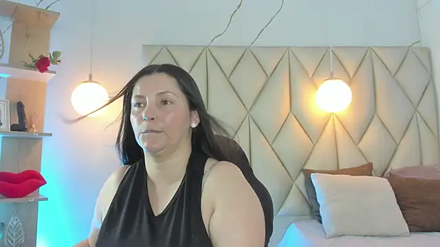 Snapshot of angelswets chatting on May 7, 2026, 1:58 pm angelswets online show from May 7, 2026, 1:58 pm