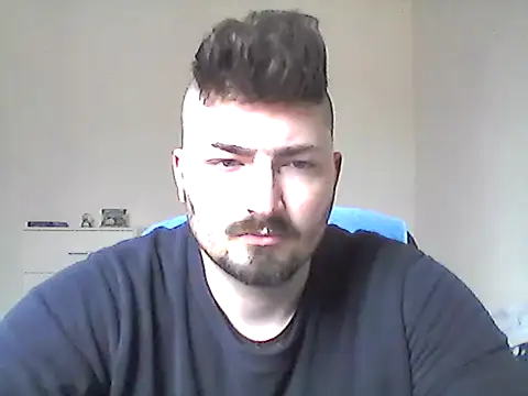 Snapshot of Hkl95555 chatting on February 15, 2026, 10:36 am Hkl95555 online show from February 15, 2026, 10:36 am