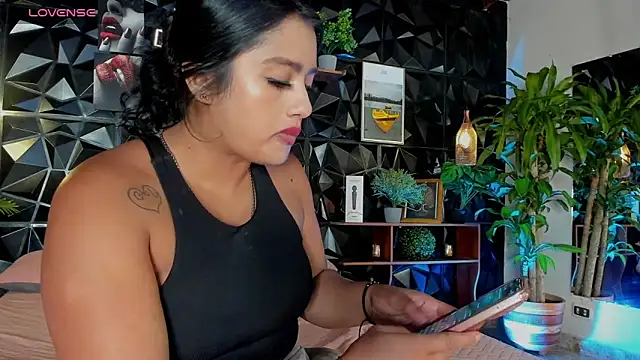 karla 999 online show from October 8, 2025, 1:07 am