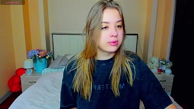 AlexissM online show from November 9, 2025, 4:49 am