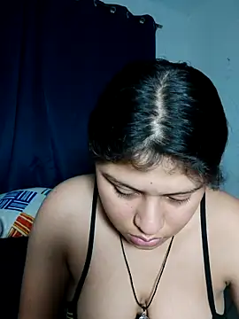 Snapshot of azulzulix chatting on February 10, 2026, 1:26 am azulzulix online show from February 10, 2026, 1:26 am