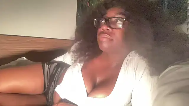 AveryJ99 online show from March 22, 2025, 1:00 am