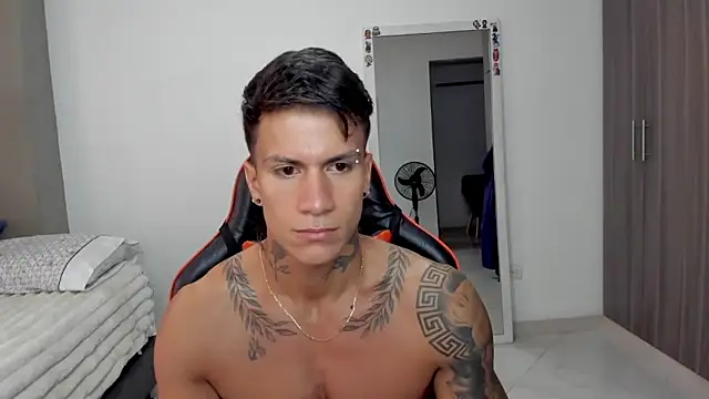 Snapshot of pettergrey1 chatting on February 14, 2026, 12:16 pm pettergrey1 online show from February 14, 2026, 12:16 pm