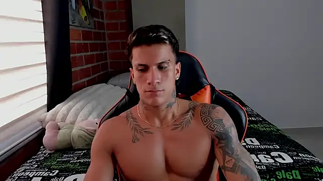 Snapshot of pettergrey1 chatting on November 5, 2025, 9:18 pm pettergrey1 online show from November 5, 2025, 9:18 pm