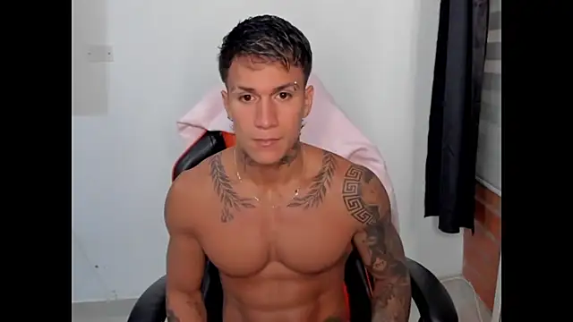 Snapshot of pettergrey1 chatting on October 15, 2025, 11:46 pm pettergrey1 online show from October 15, 2025, 11:46 pm