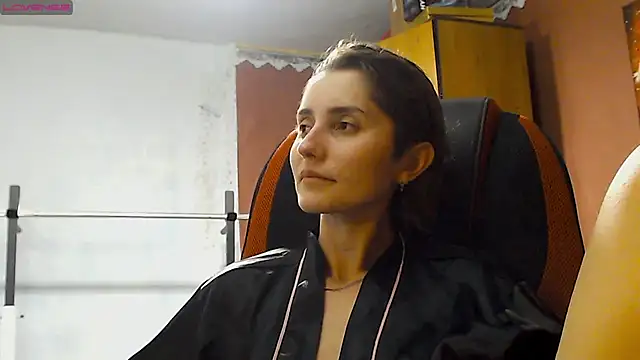 womanstrong78 online show from March 5, 2025, 4:24 pm