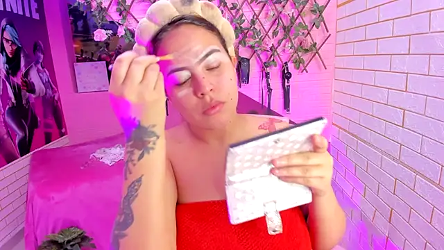 marcellaa303av online show from April 15, 2026, 12:49 am