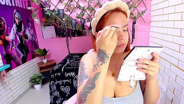 Snapshot of marcellaa303av chatting on January 11, 2026, 3:13 am marcellaa303av online show from January 11, 2026, 3:13 am