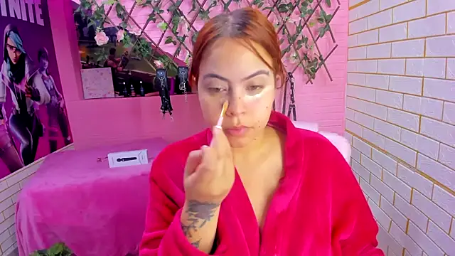 Snapshot of marcellaa303av chatting on March 1, 2026, 1:05 am marcellaa303av online show from March 1, 2026, 1:05 am