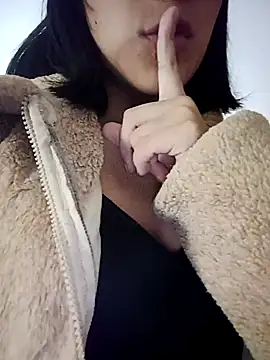 PequeArely online show from February 6, 2025, 9:22 am