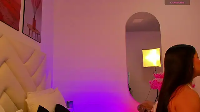 zoe rivers online show from March 15, 2026, 11:45 pm