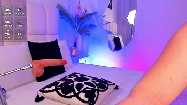zoe rivers online show from July 14, 2026, 6:36 pm