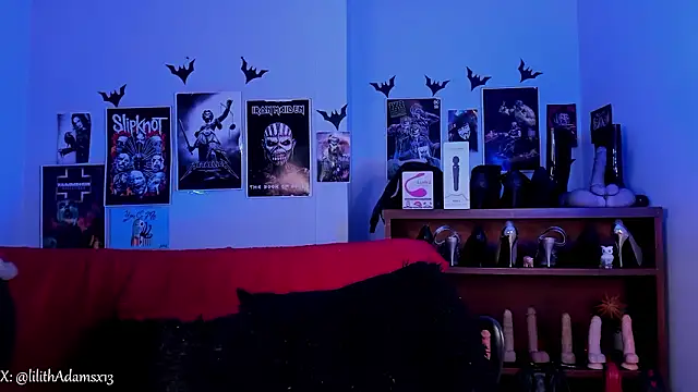 lilith-deveraux online show from March 4, 2026, 2:47 pm