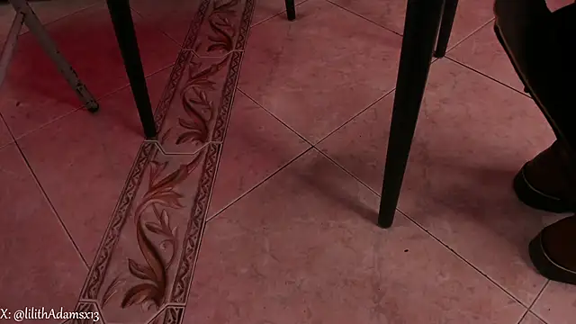 lilith-deveraux online show from February 25, 2026, 1:22 pm