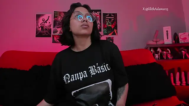 lilith-deveraux online show from October 17, 2025, 3:03 pm