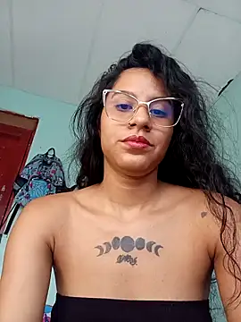 Karii-R online show from February 12, 2026, 2:39 pm