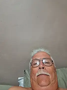 Snapshot of NawtyB1965 chatting on February 25, 2026, 4:01 am NawtyB1965 online show from February 25, 2026, 4:01 am