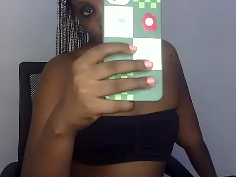 Snapshot of Eastqueen chatting on January 17, 2025, 11:38 am Eastqueen online show from January 17, 2025, 11:38 am