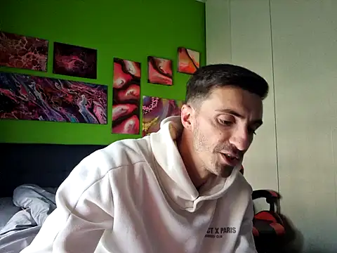 MASTERBULLY online show from September 30, 2025, 9:59 am