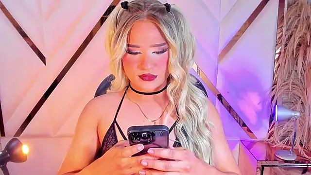 Elody Preysler69 online show from November 27, 2025, 5:19 am