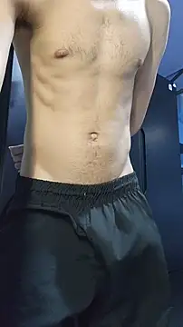 boyminerin00 online show from October 30, 2025, 3:20 pm