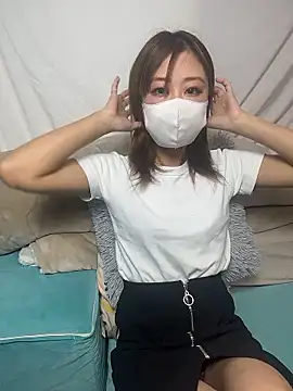 ayu0009rrr online show from February 28, 2026, 2:17 pm