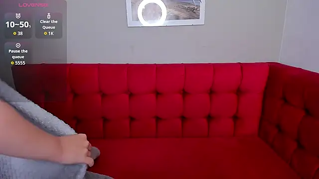 KetrinWhite online show from October 9, 2025, 2:12 am