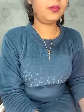 Snapshot of Shanaya_Hotty chatting on January 17, 2025, 7:27 pm Shanaya Hotty online show from January 17, 2025, 7:27 pm
