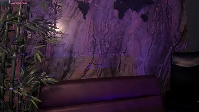 Alahia Dangelo online show from November 14, 2025, 5:38 pm