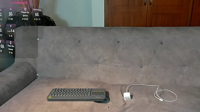  maria foxx  online show from November 8, 2025, 8:34 pm