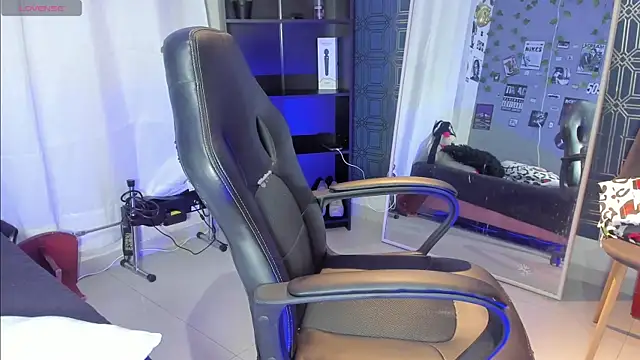 Snapshot of _maria_foxx_ chatting on December 22, 2025, 11:16 pm maria foxx online show from December 22, 2025, 11:16 pm