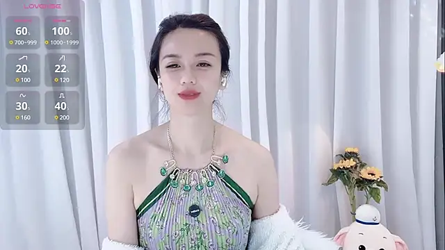 Snapshot of Alina-688- chatting on February 25, 2025, 12:36 am Alina-688- online show from February 25, 2025, 12:36 am